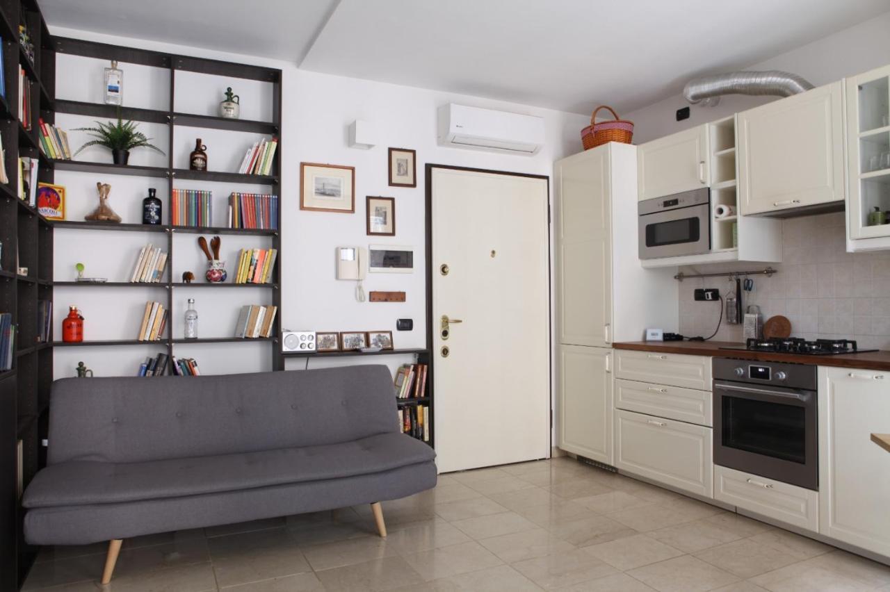 Terrace Apartment Close To Metro Station 米兰 外观 照片